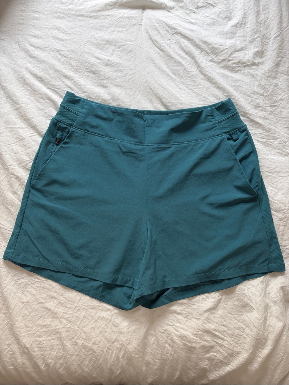 Athleta Teal Performance Pull-On Shorts